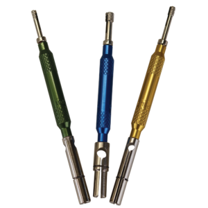 3 different colored screwdrivers are lined up