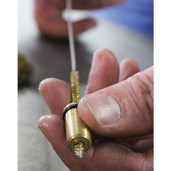 cleaning_bushing_with_micro_bore_brush_ipa_1