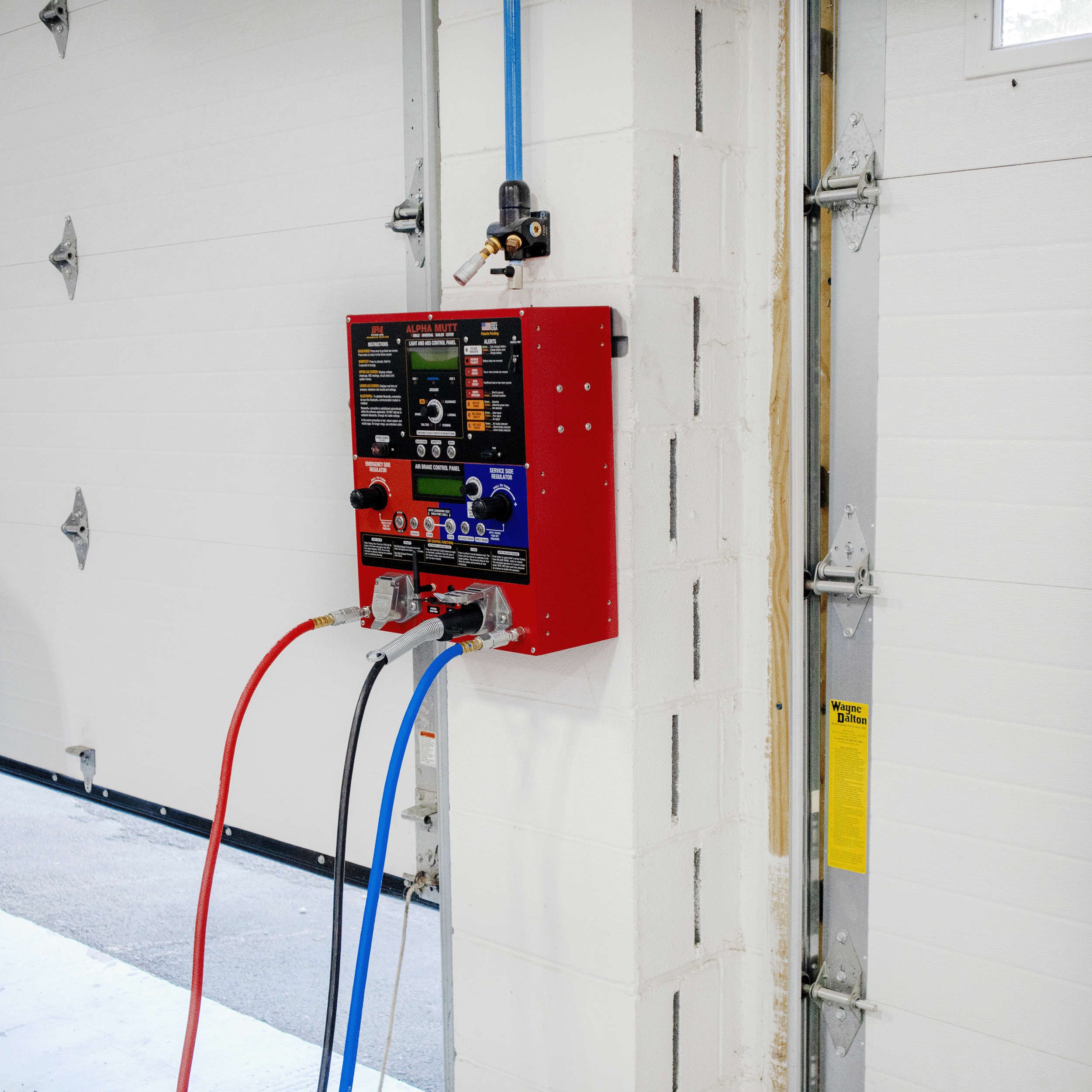 5410A_On_Wall_Action_03